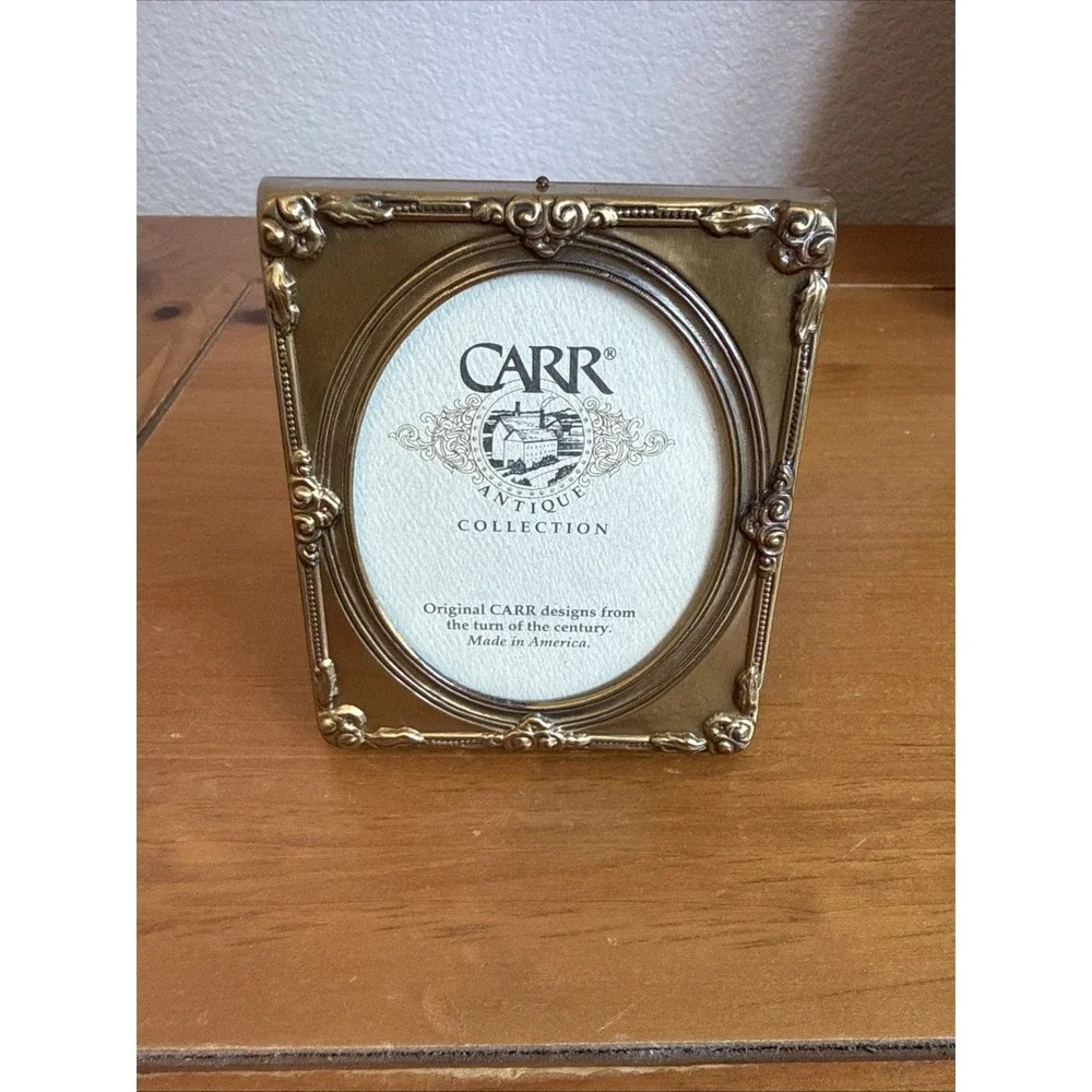 Pair‎ Vtg Gold Tone Metal Picture Frames Embossed Filigree Border Oval Opening